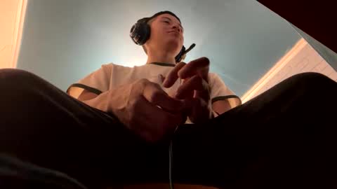 Snapshot of luchosaando chatting on 12.14.24 Felipe online show from 12.14.24