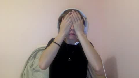 Snapshot of luci_layne chatting on 07.30.26 Luci Layne online show from 07.30.26