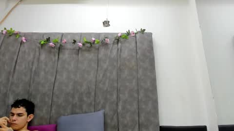 Snapshot of lucia78shy chatting on 09.19.25 lucia78shy online show from 09.19.25