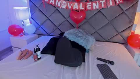 lucia_fastcollins online show from 02.10.26