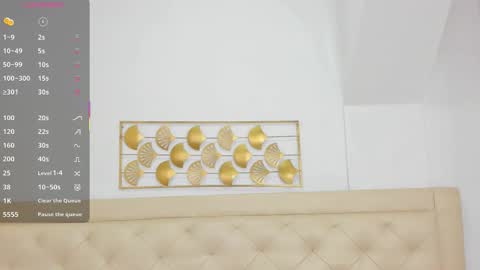 lucia_lorenz online show from 12.18.25