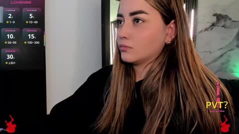 lucia star  online show from 09.12.25