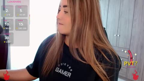 lucia star  online show from 12.18.25