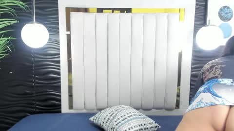 Lucia Vonne online show from 01.25.25