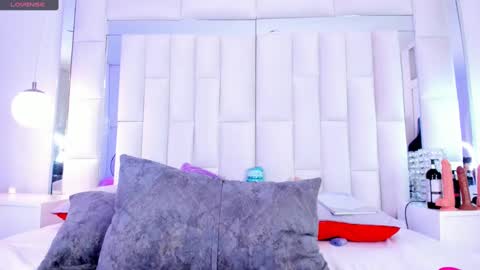 Lisseth  online show from 02.24.25