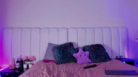 Lisseth  online show from 10.16.25