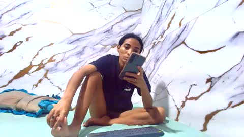 Snapshot of luciana_daza chatting on 05.22.26 Luciana online show from 05.22.26