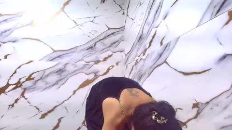 Snapshot of luciana_daza chatting on 05.29.26 Luciana online show from 05.29.26