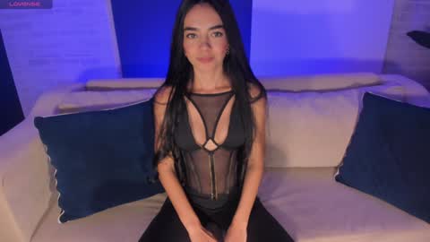 Snapshot of lucianamiller_ chatting on 01.11.25 Luciana Miller online show from 01.11.25