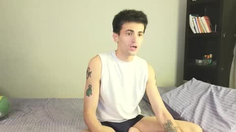 Snapshot of lucidangelok chatting on 10.05.25 Angelok online show from 10.05.25