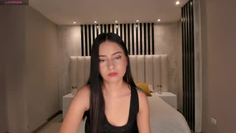 Snapshot of luciemartin_ chatting on 03.28.26 Lucie Martin online show from 03.28.26