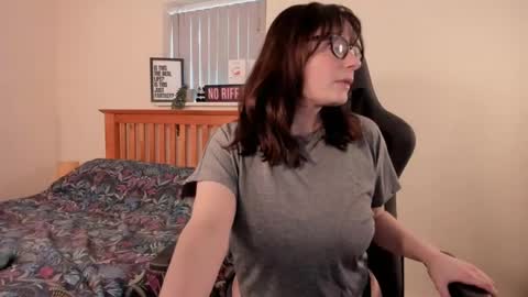 Lucie Winters online show from 01.24.25