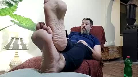 Snapshot of lucifergotharder chatting on 12.05.25 Lucifergotharder online show from 12.05.25