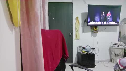 Snapshot of lucifferr_ chatting on 02.06.26 leonel online show from 02.06.26