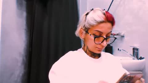 Snapshot of lucky_denizz chatting on 11.23.25 lucky_denizz online show from 11.23.25