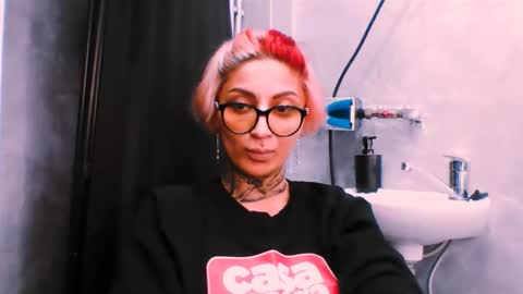 Snapshot of lucky_denizz chatting on 11.24.25 lucky_denizz online show from 11.24.25