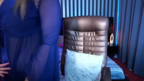 Snapshot of lucky_rita chatting on 01.22.25 Lucky Rita online show from 01.22.25