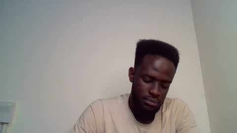 Snapshot of luckycharly chatting on 02.14.25 MASTER DOM online show from 02.14.25