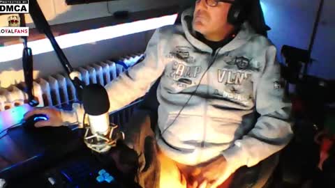        call me  Stefan online show from 12.25.24