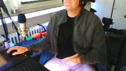 Snapshot of luckyfreak1 chatting on 05.23.26 call me Stefan online show from 05.23.26