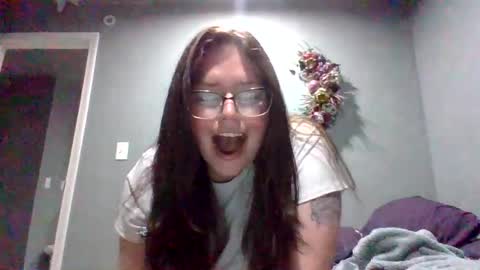 luckygirl96 online show from 11.15.25