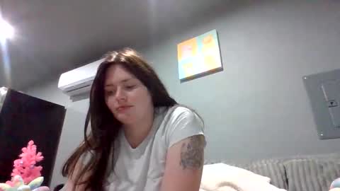 luckygirl96 online show from 11.16.25