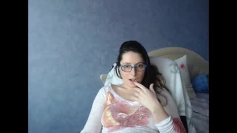 Snapshot of luckylinda23 chatting on 02.17.25 luckylinda23 online show from 02.17.25