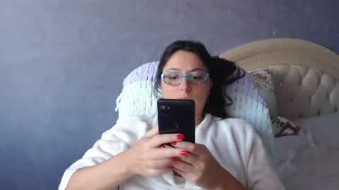 Snapshot of luckylinda23 chatting on 10.21.25 luckylinda23 online show from 10.21.25