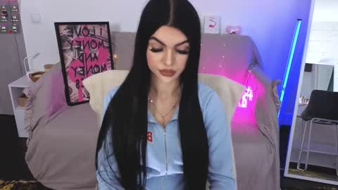 Monika online show from 10.09.25