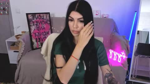 Monika online show from 10.10.25