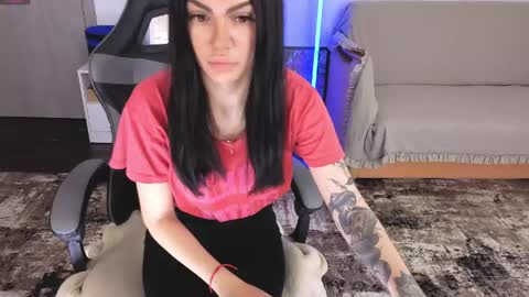 Snapshot of luckyrebel_ chatting on 05.10.26 Monika online show from 05.10.26