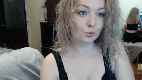 LuckyShot online show from 01.15.25