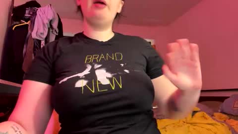 Snapshot of luckysucks chatting on 11.30.25 Lucky online show from 11.30.25