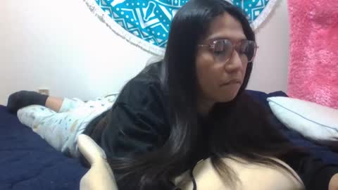 Snapshot of luckyts_cumx chatting on 02.04.25 luckyts_cumx online show from 02.04.25