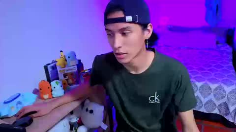 Lu Independent Model online show from 09.23.25