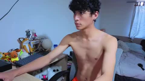 Lu Independent Model online show from 01.13.26