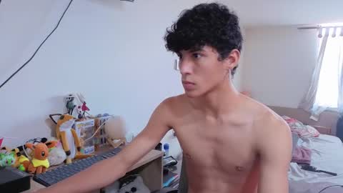 Lu Independent Model online show from 01.17.26