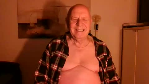 Luclostops online show from 11.18.25