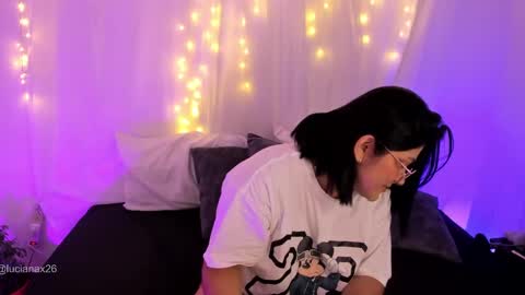 Snapshot of lucy266_ chatting on 10.09.25 lucy online show from 10.09.25