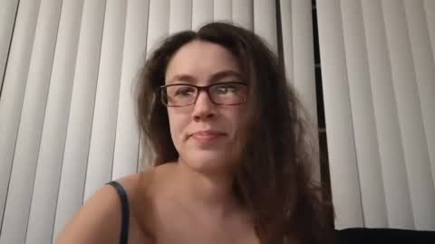 Lucy online show from 02.04.25