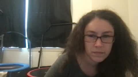 Snapshot of lucy_allison chatting on 04.21.26 Lucy online show from 04.21.26