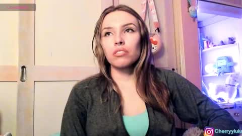 Snapshot of lucy_s3x chatting on 03.12.25 Lulu online show from 03.12.25