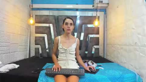 Lucy unlimit come back here  online show from 03.25.26