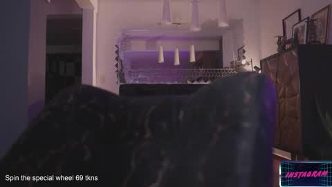 Snapshot of lucyallenx chatting on 12.13.24 Lucy Alien online show from 12.13.24