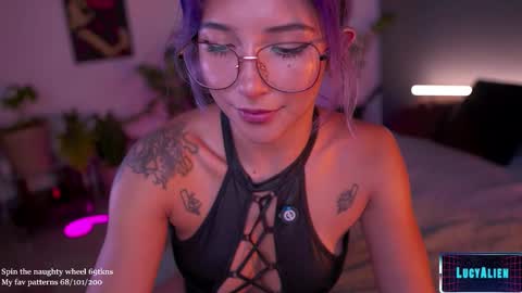 Snapshot of lucyallenx chatting on 11.24.25 Lucy Alien online show from 11.24.25