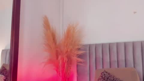 Snapshot of lucyjhonsonn chatting on 02.18.25 LucyJhonsonn online show from 02.18.25