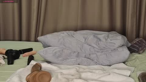 Snapshot of lucynuty chatting on 03.05.25 Love kinky Go here online show from 03.05.25