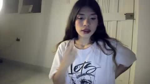 lucyportman online show from 04.19.26