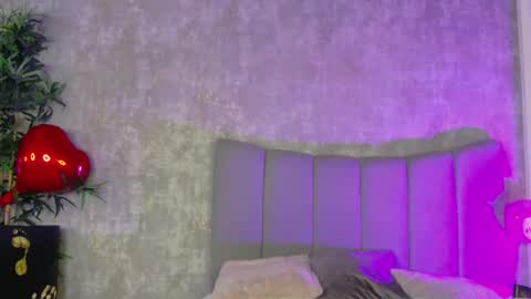 Snapshot of lucyrayy chatting on 02.24.26 lucyrayy online show from 02.24.26