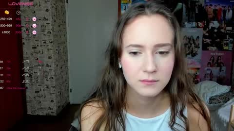 Lucy Rose online show from 10.14.25